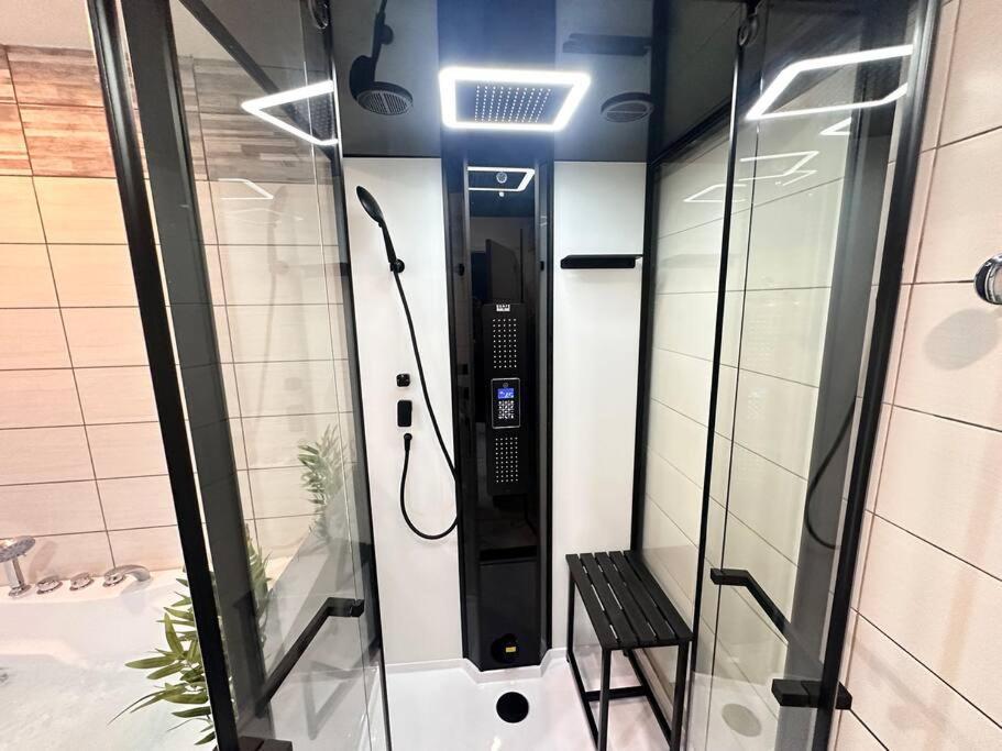 E Servagnat T3 Luxe Avec Sauna Jacuzzi Et Hammam Epernay Bagian luar foto